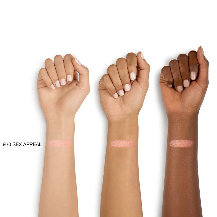 Light Reflecting™ Blush 4 Light Reflecting™ Blush